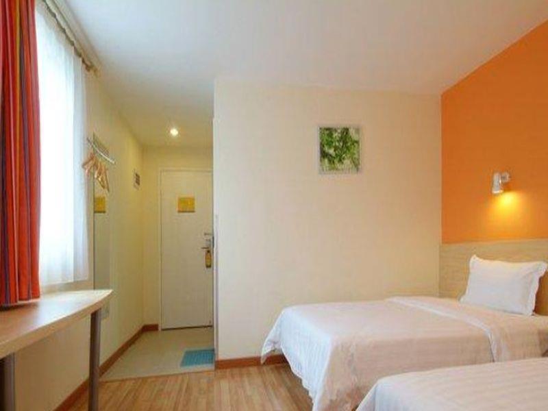 7 Days Inn Fuzhou Gandong Avenue Passenger Station Bagian luar foto
